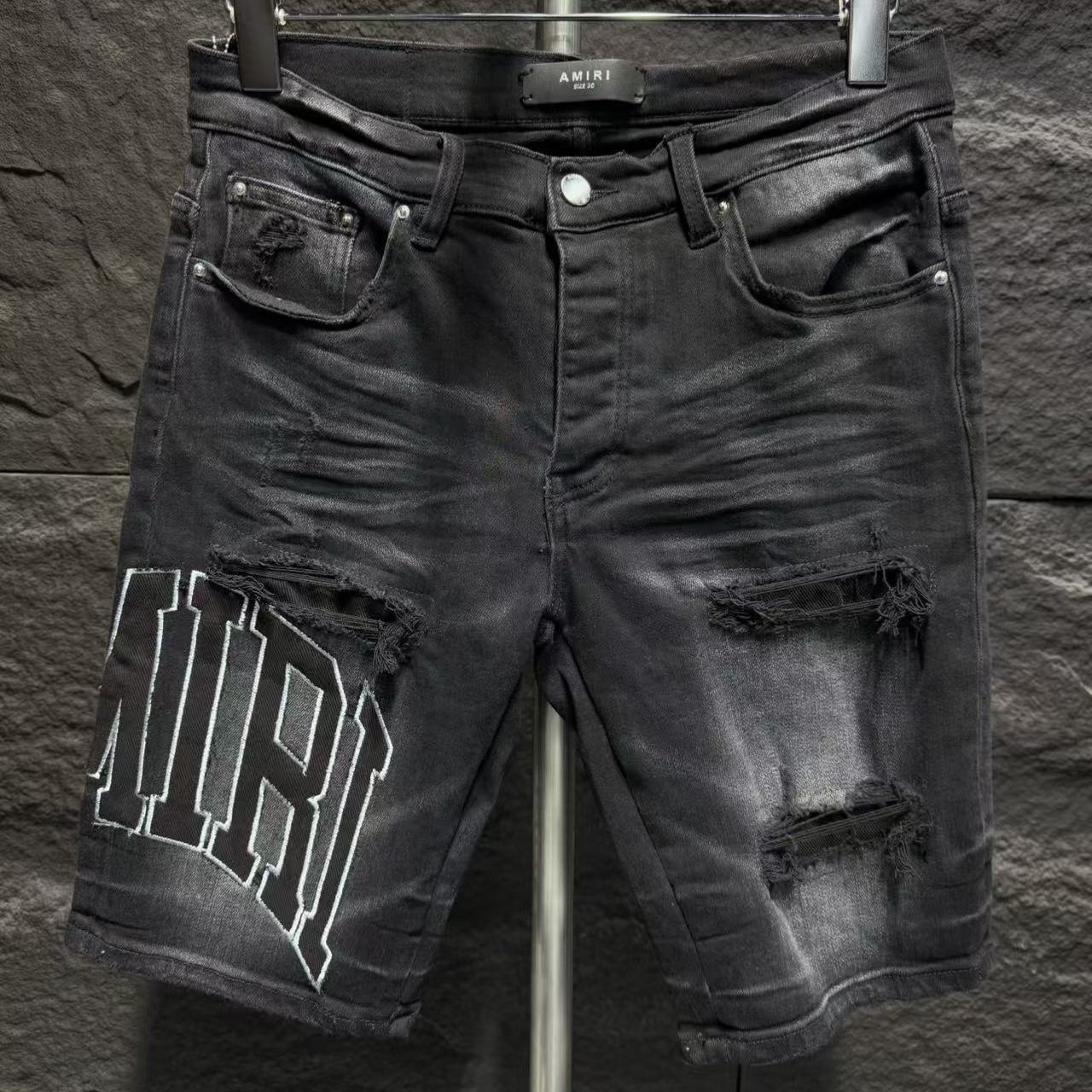 AMIRI 