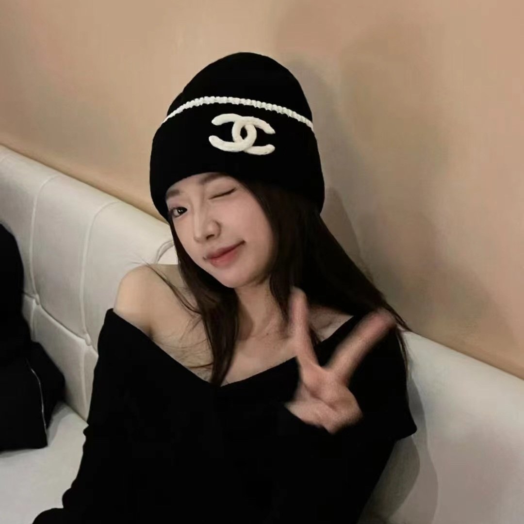 Chanel Cashmere Wool Knit Beanie
